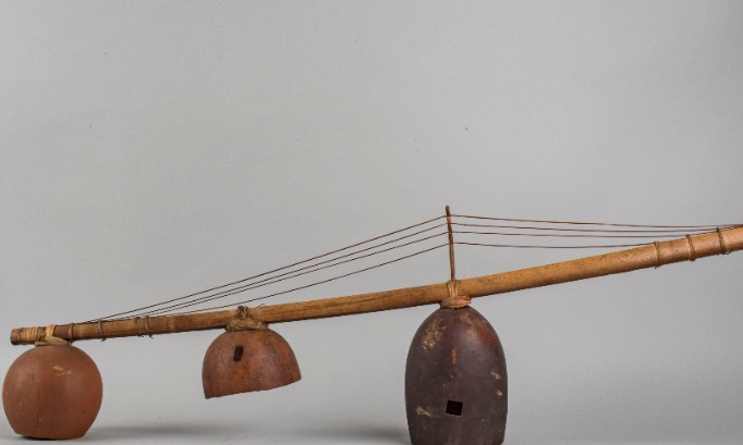 Contestation contre l’attribution du MVETT OYENG à un concept « Ekang » transnational.