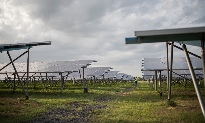 STOP AU PROJET DE PARC AGRIVOLTAIQUE DE 27 HECTARES