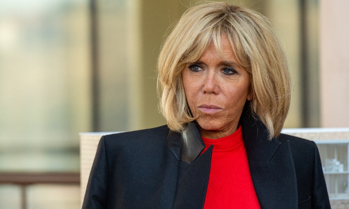 Pour que Brigitte Macron présente des excuses publiques à toutes les femmes