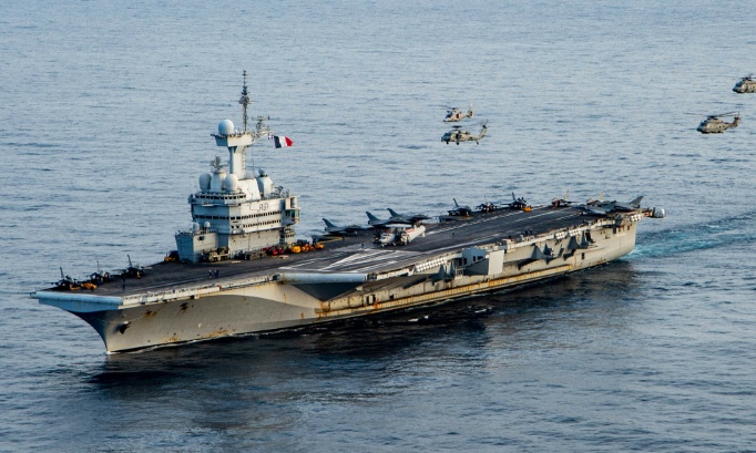 Non au porte avion de Macron