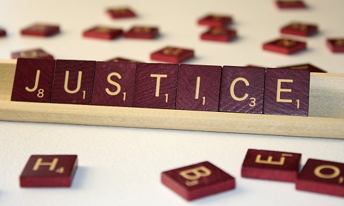 Halte à l'abus de pouvoir !