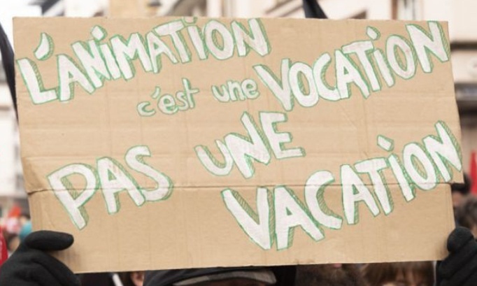 Pour le maintien du directeur du périscolaire de l’élémentaire Albert AUBEL (SGDB 91)