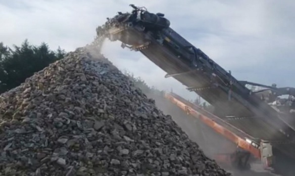 Non au permis d’environnement pour le centre de déchets à Marchienne-au-Pont PU/2025/0008