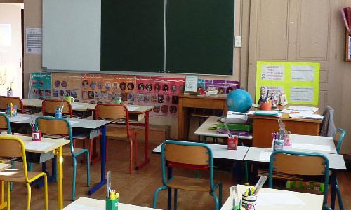 Non à la fermeture d'une classe à Saint-Lupicin, Ecole Bernard Clavel