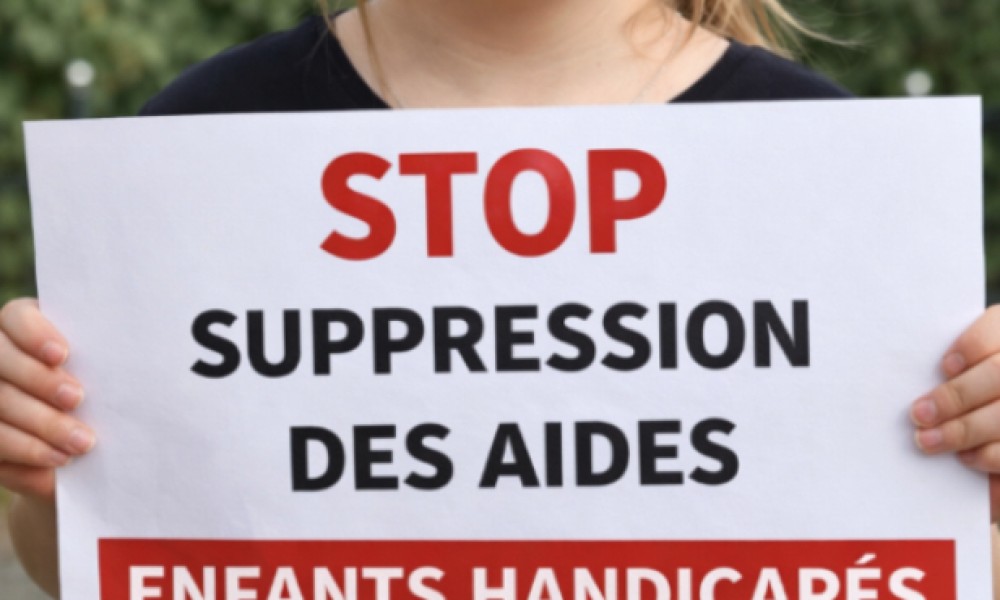 Stop à la suppression des aides pour les enfants en situation de handicap !