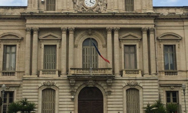 Stop à la casse des emplois et de l’industrie des énergies renouvelables