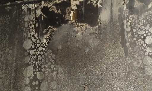 Pour la remise en état urgente du couloir de l'immeuble