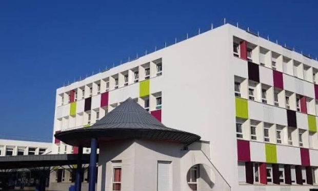 remettre le devant du lyc&eacute;e ou creer une autre ouverture pour sortir &agrave; jean jooris dsm