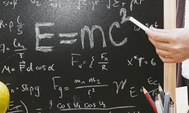 Pour que Mme Sandrine Simon conserve son poste à l'école