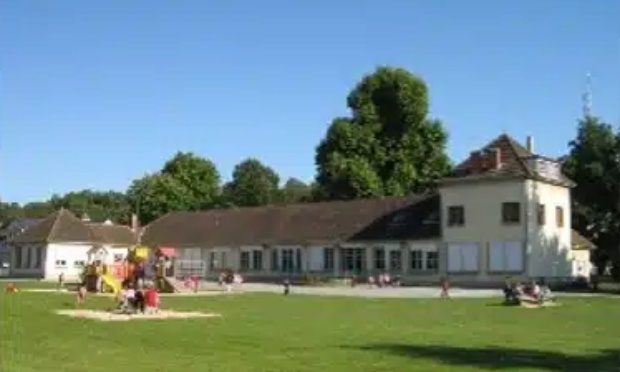 Non à la fermeture d’une classe dans l’école de nonancourt !