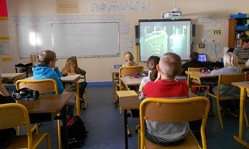 Non à la classe double niveau GS/CP à l'école primaire de Lassigny