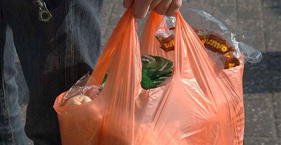 Pour que les supermarchés Casino cessent de distribuer des sacs plastiques !