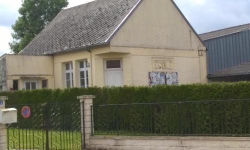 Non à la fermeture de l'école de Grand-Rullecourt