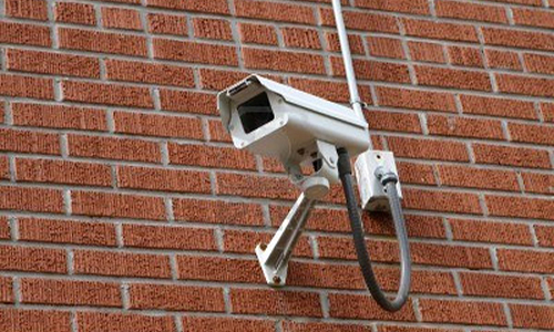 Mise en place des caméras devant les résidences
