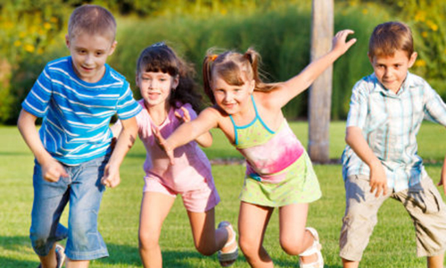 Pour l’accessibilité aux jeux, du square du Lait de mai, pour tous