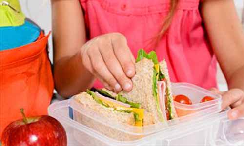 Non aux paniers repas obligatoires et aux frais associés pour les enfants allergiques et diabétiques.