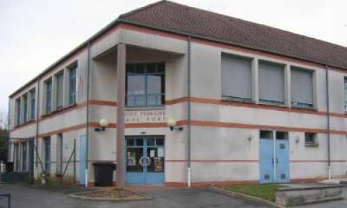 Non à la fermeture d'une classe à la rentrée à Mortcef