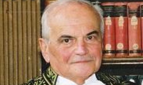 Pour une s&eacute;pulture parisienne en faveur de l'acad&eacute;micien Michel DEON