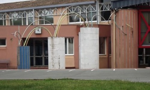 NON à la suppression de deux classes (6°et 3°) du Collège Louisa Paulin de Réalmont (81)