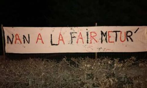 Non à la  fermeture d'une classe de maternelle de Saint Rémy(71)