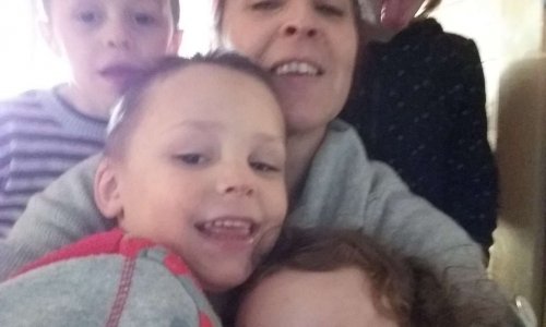 sauver l hopital de sedan  materniter -pediatrie- et ugence on n en na besoin meme si j habite sedan je vien a l hopital pour faire des visite reguliairement a mes enfants il on besoin de nous comme nous on na besoin deux