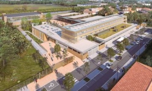 POUR un collège au nom de 