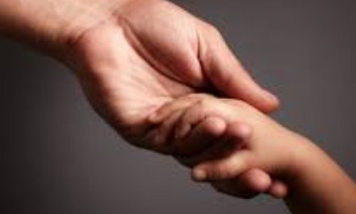 L'AVS : c'est une main tendue aux enfants en situation de handicap