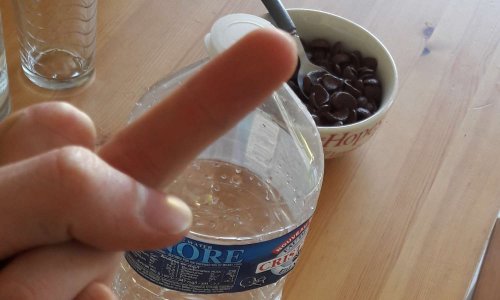 contre le bouchon chiant un peu chelou