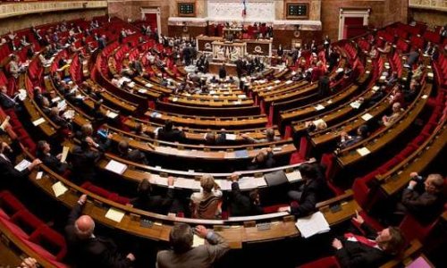 Macron dissolution de l'Assemblée nationale redonne la voix au peuple