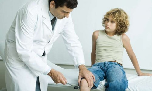 Enfants scolarisés en danger : non à l’extermination de la médecine scolaire !