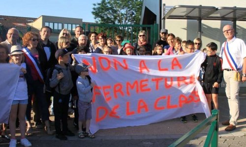 NON à la FERMETURE d'une classe à Basse-Ham J. MONNET