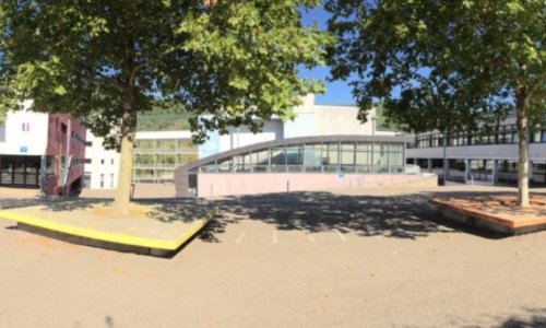 NON A LA FERMETURE DE CLASSES AU COLLEGE HAUTE BRUCHE