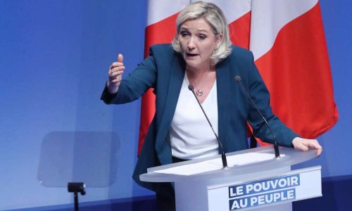 Marine le Pen, Nouvelle Présidente de la République Française