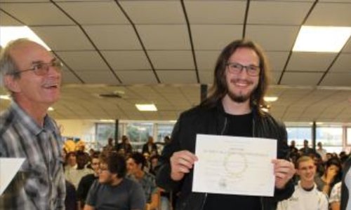 Le changement du nom de serveur discord pour une r&eacute;volution pacifique