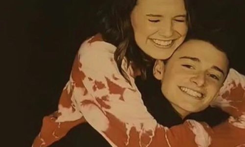 Millie Bobby Brown n Noah Schnapp  Meeting Quebec City