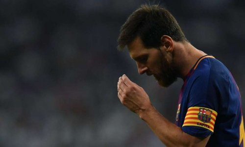 Restitution du titre "The Best" de l'écureuil/la fraude de Rosario : Lionel Messi.