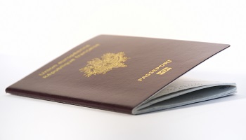 Immigrés sans passeports