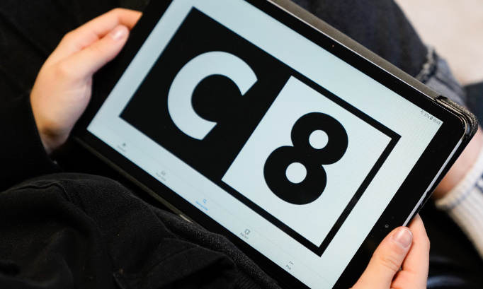 Stop à Cyril Hanouna.