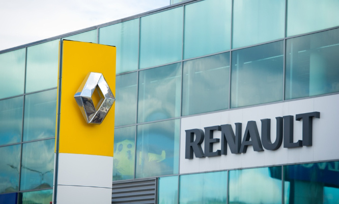 Pétition : Renault doit relocaliser, pas fermer des usines !