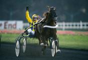 Pour que le légendaire Ourasi ait une statue à son effigie sur l'hippodrome de Paris-Vincennes, lieu de ses plus grands exploits