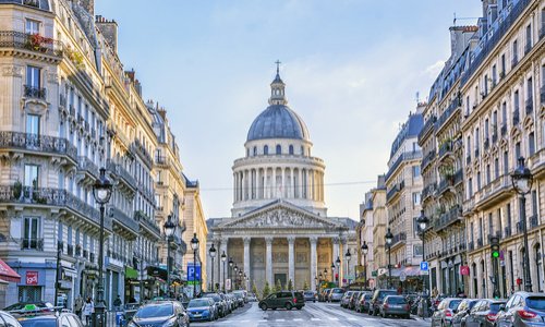 Trouvez-vous normal que des sans-papiers occupent le Panthéon à Paris ?