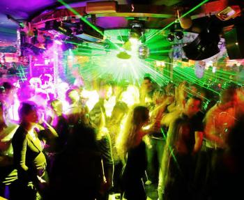 Seriez-vous intéressé par l'ouverture d'une discothèque allemande à Paris ?