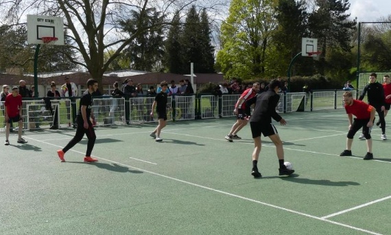 Êtes-vous d'accord pour la construction de deux terrains séparés(foot et basket)au lieu d'un seul city stade ?
