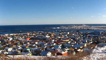 Doit-on donner l’indépendance à Saint-Pierre-et-Miquelon ?