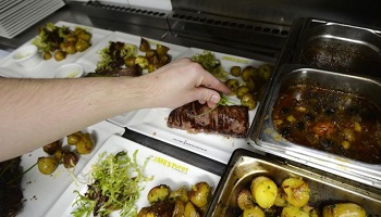 Que préférez-vous manger pendant le repas du midi après le travail ?