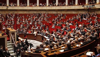 Seriez-vous pour la mise en place de parlements régionaux pour rapprocher la politique des populations et éviter l'absentéisme parlementaire ?