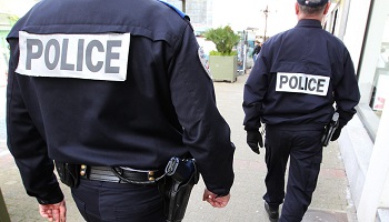 Les policiers doivent-ils bénéficier d'une présomption de légitime défense ?