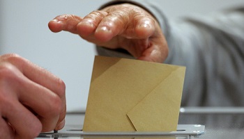 Au 2ème tour des élections régionales Picardie Nord-Pas-de-Calais, vous préférez voter pour :