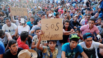 Le PS manipule-t-il les immigrés et leurs descendants pour récolter leurs voix ?