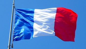 Devrions-nous, en France, exprimer plus fortement notre esprit patriotique ?